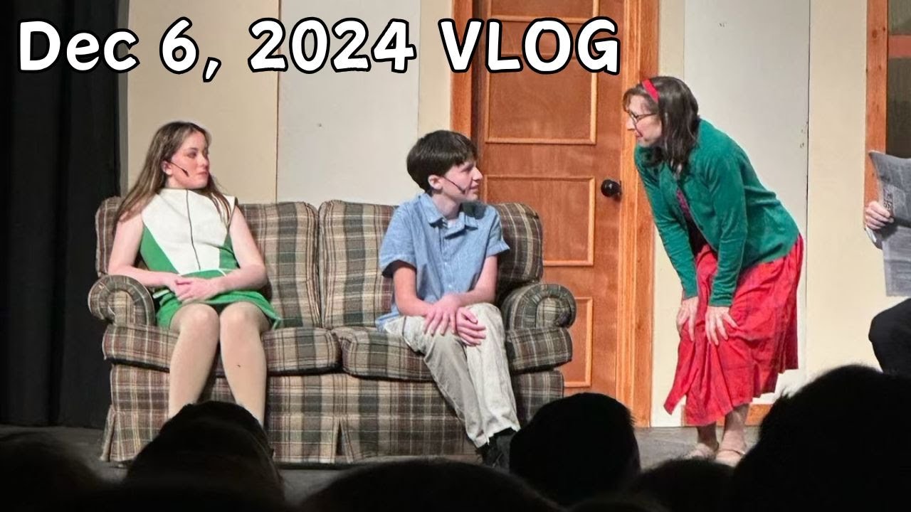 Showtime!! Best Christmas Pageant Ever || Playing Library || Making Countdowns