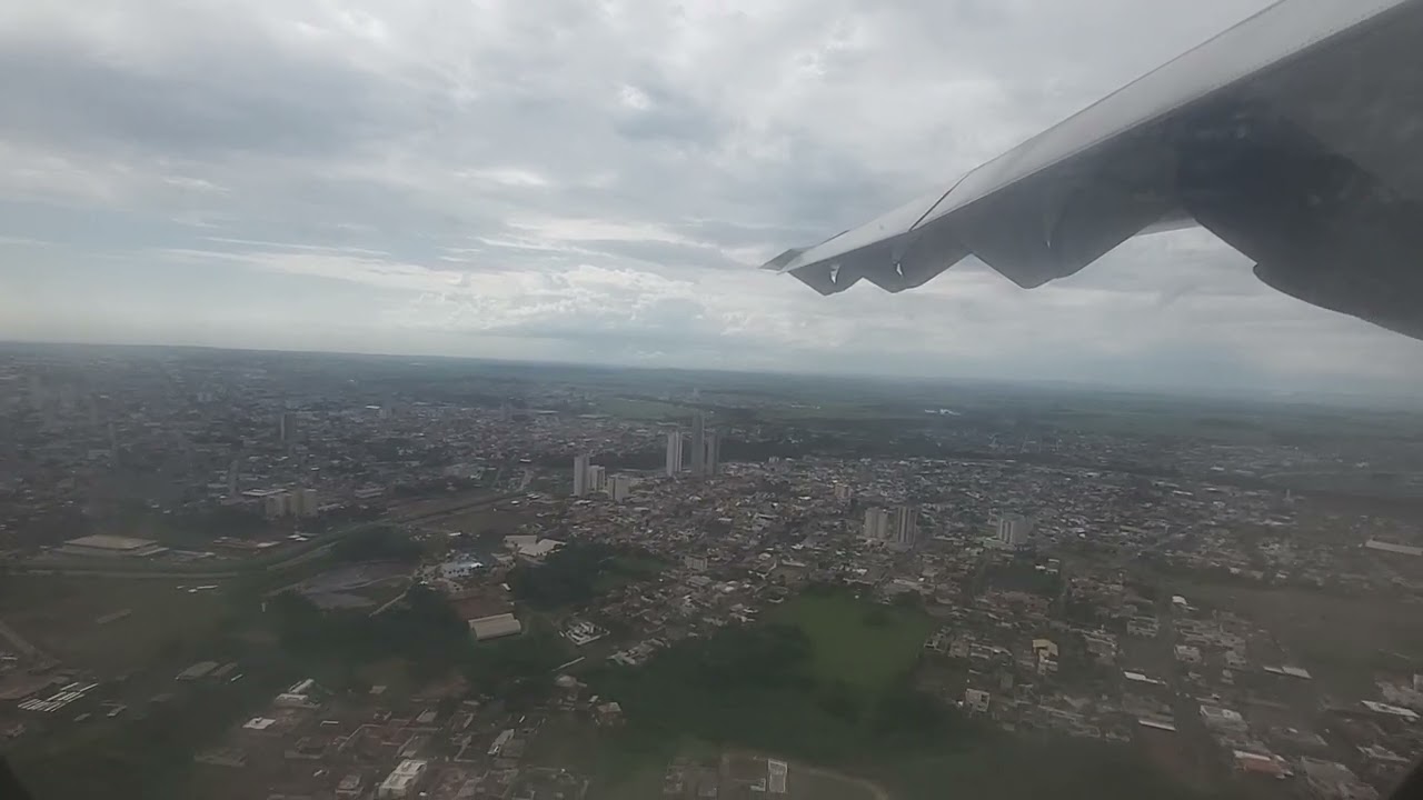Pouso em Rio verde-Go em  ATR72-600 da Azul Linhas Aéreas