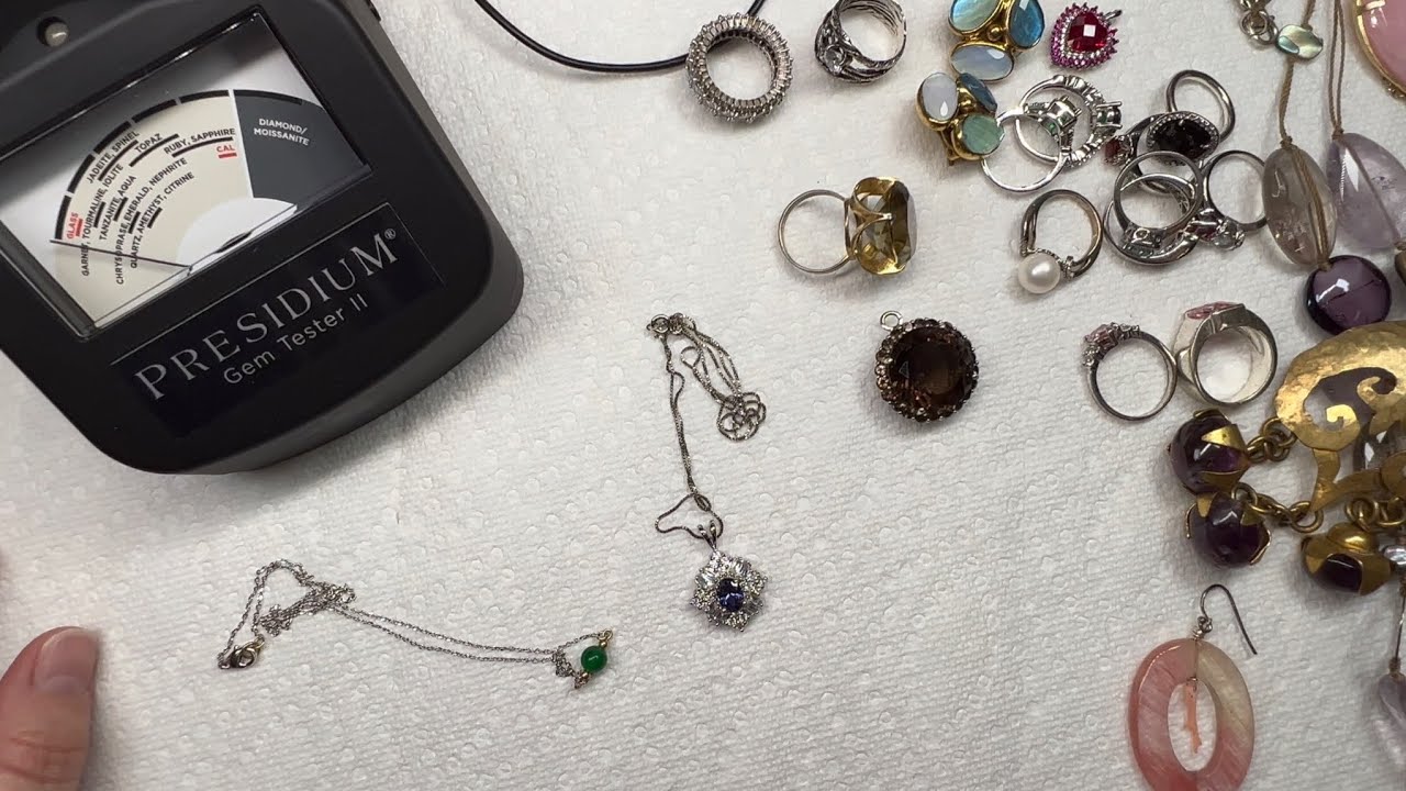 Бриллианты! Топазы! Нефриты! Проверяю всё с помощью тестера драгоценных камней Presidium. Стоит л...