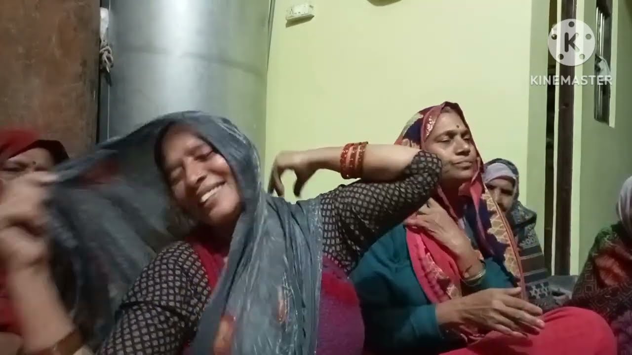 बहुत बढ़िया भात हाय फैशन में आबे बड़ो भईया। सभी बहनों को एक लाइक तो बनता है
