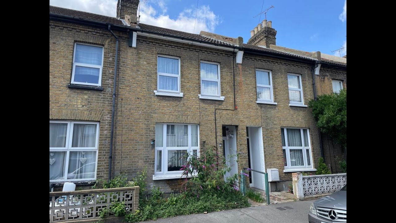 7 Napier Avenue, Southend-on-Sea, SS1 1LY - September 2023 Auction