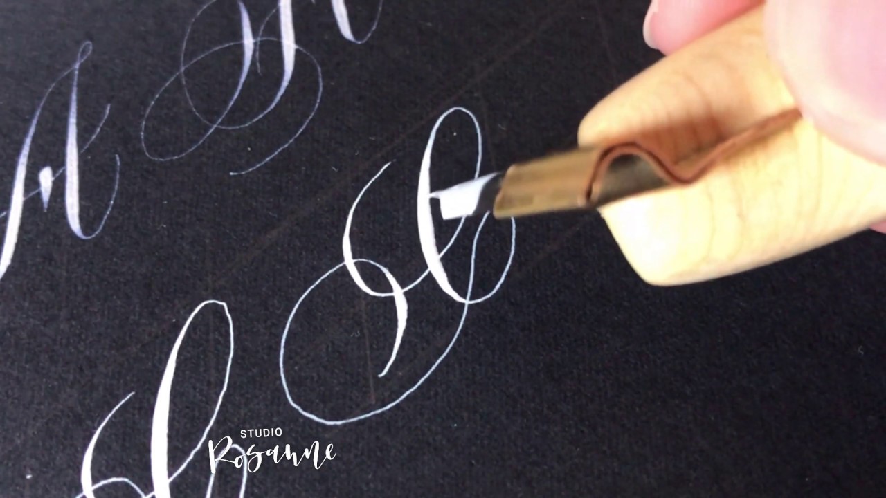 Copperplate kalligrafie lettervariatie C - flourishing