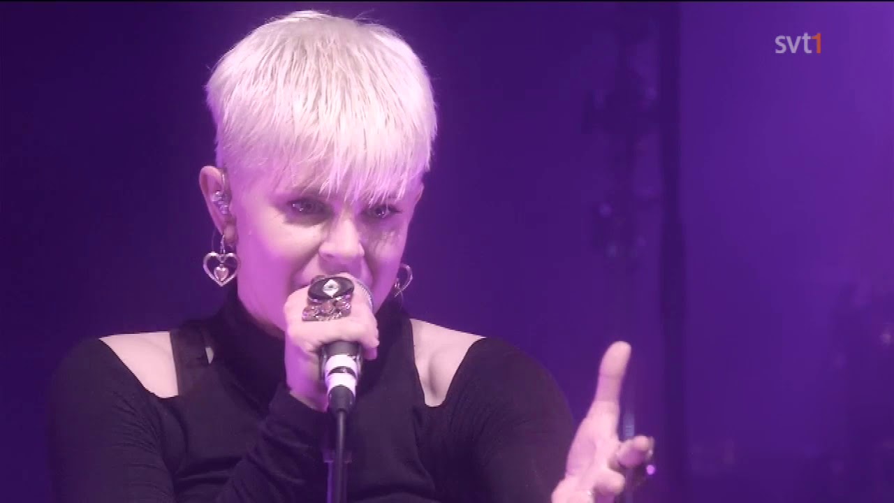 Robyn - Hang With Me (2010)
