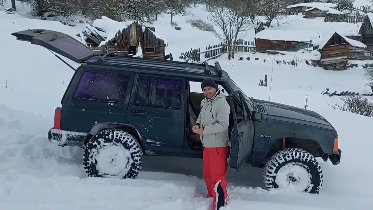 jeep cherokee xj 4.0 and  pajero 2 snow offroad on kakhisi lake - კახისის ტბა 06.02.22