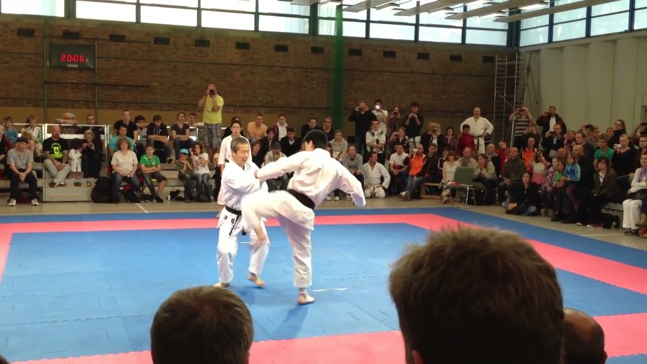 Demonstration by Kagawa-shihan, Kanayama-sensei and Nagaki-sensei In Berlin. #karate #jks #shotokan