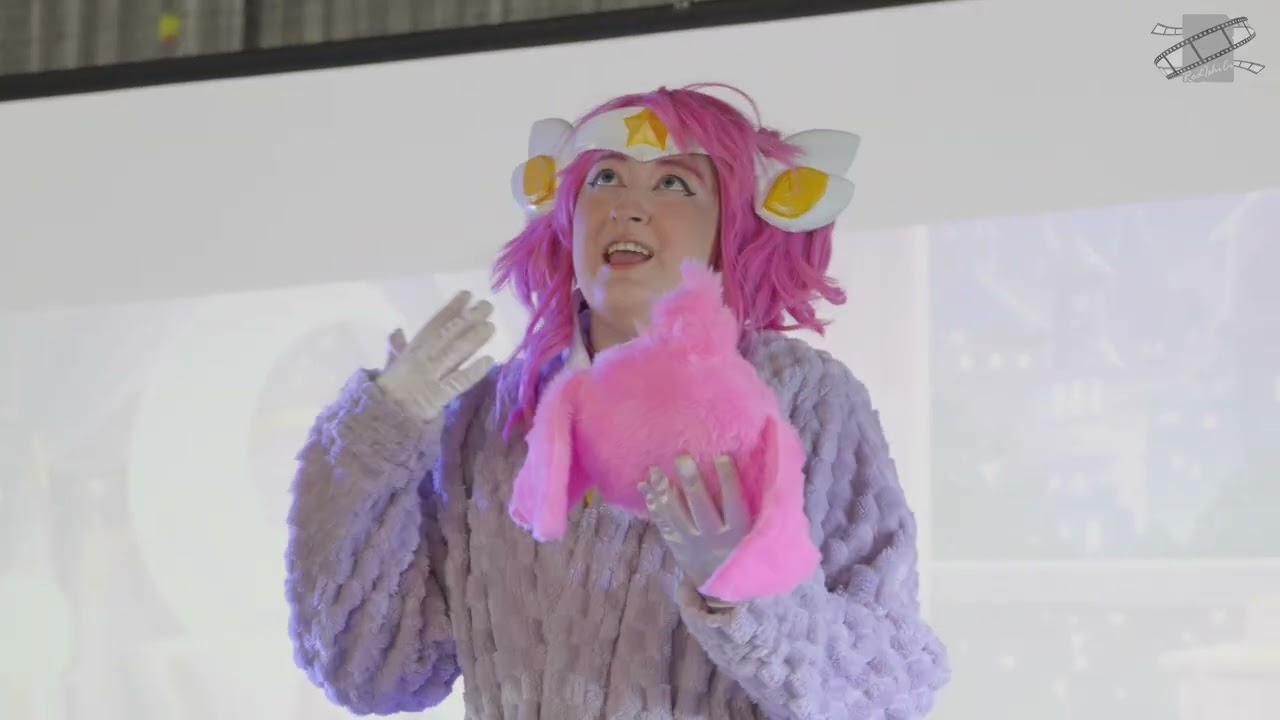 Lux - Cosplay [Omake de Natal 2025]