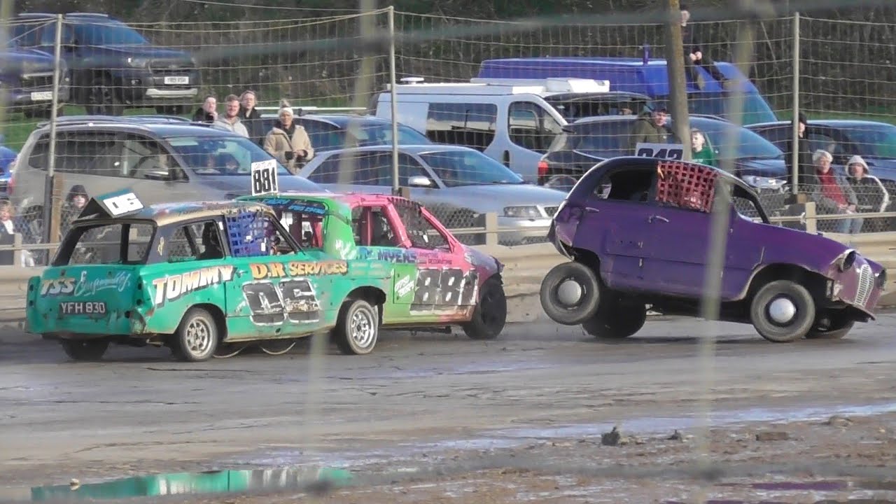 Standlake Mini Metal Classic 2024 & Street Bangers Golf Roof Rd 1