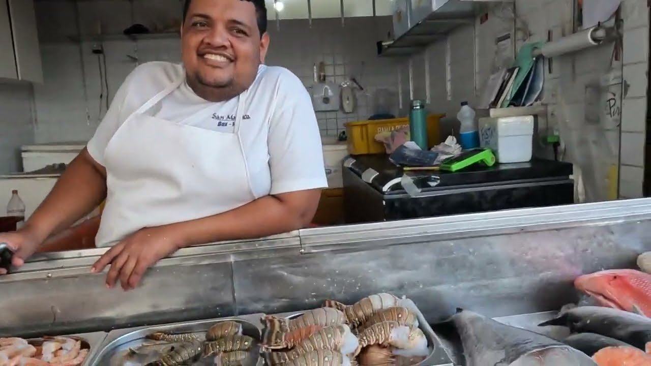 Mercado dos peixes beira-mar de Fortaleza