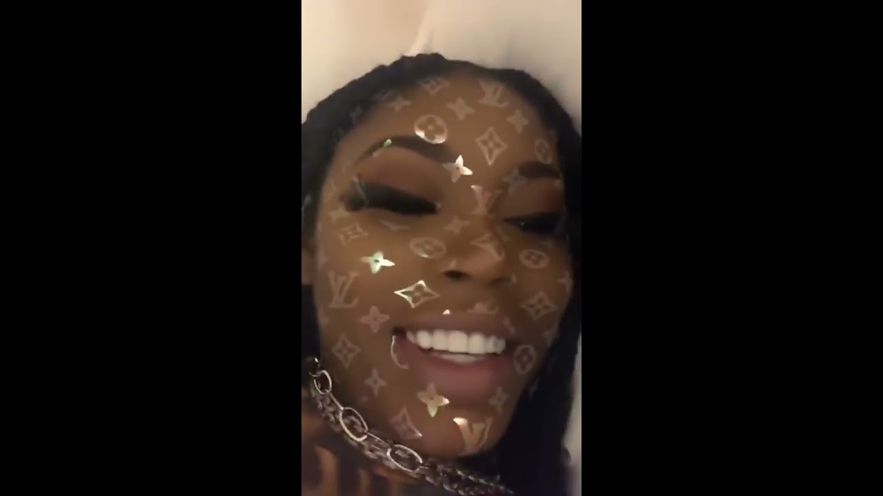 Asian Da Brat and Boyfriend King Von Together on Instagram Live (11/28/2019)