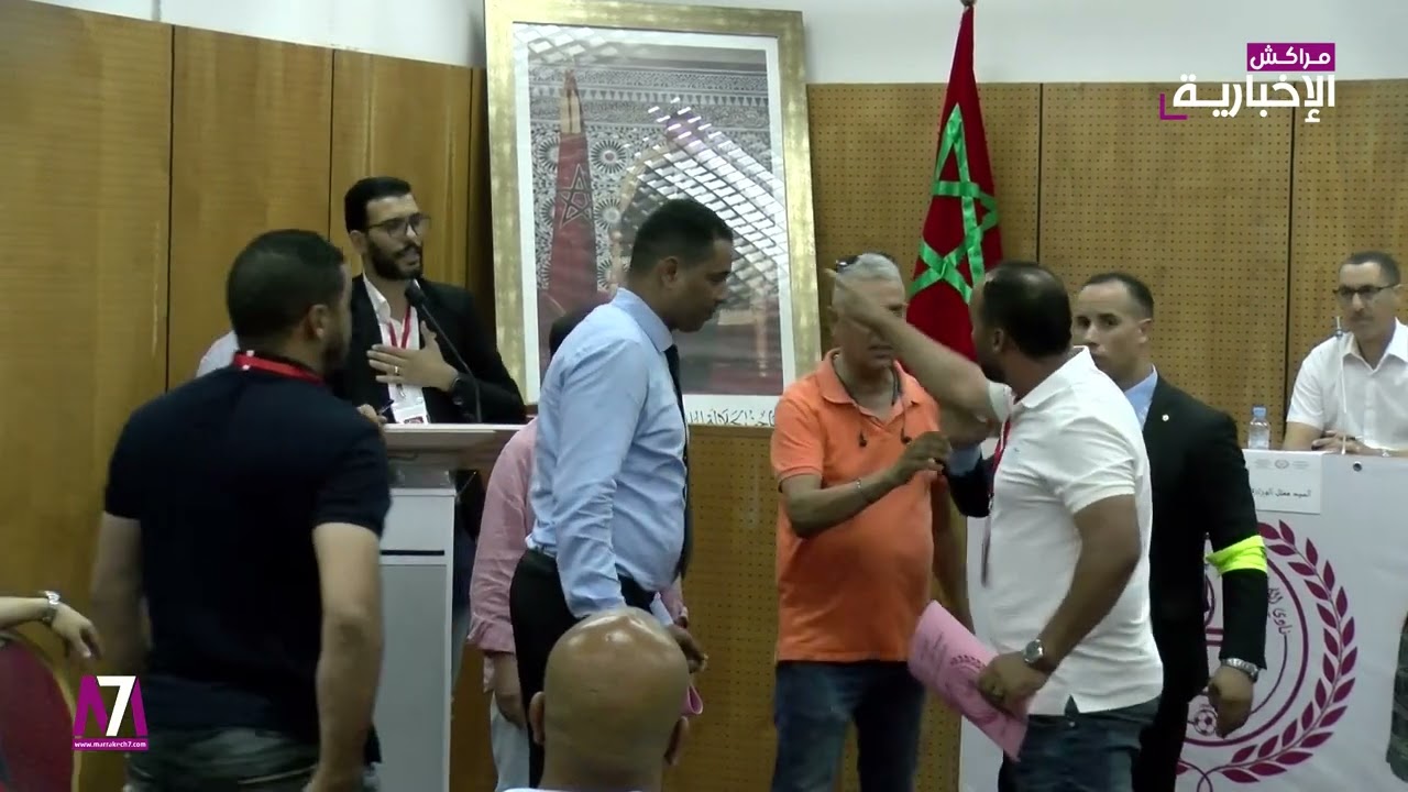 مشاحنات وسط جمع عام الكوكب وأعضاء الالترا يتدخلون