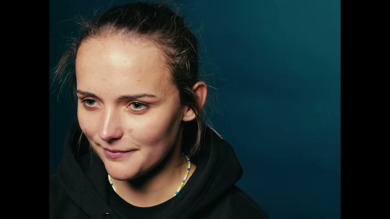 Melie Kerr | Treading Water S1