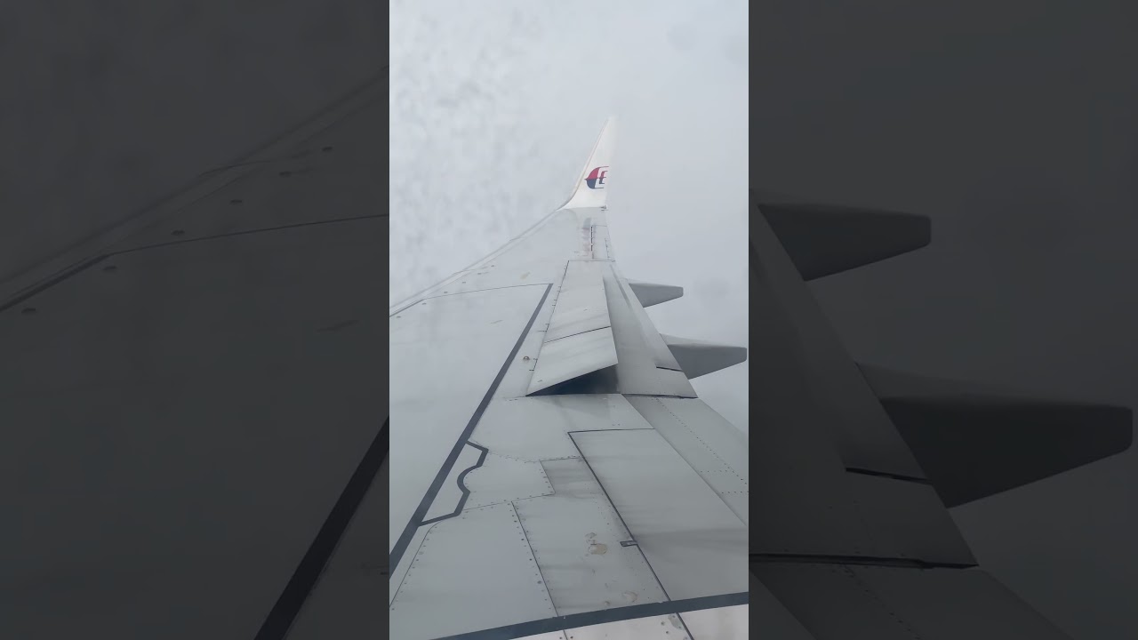 Ice layer under an aircraft wing after a flight? 