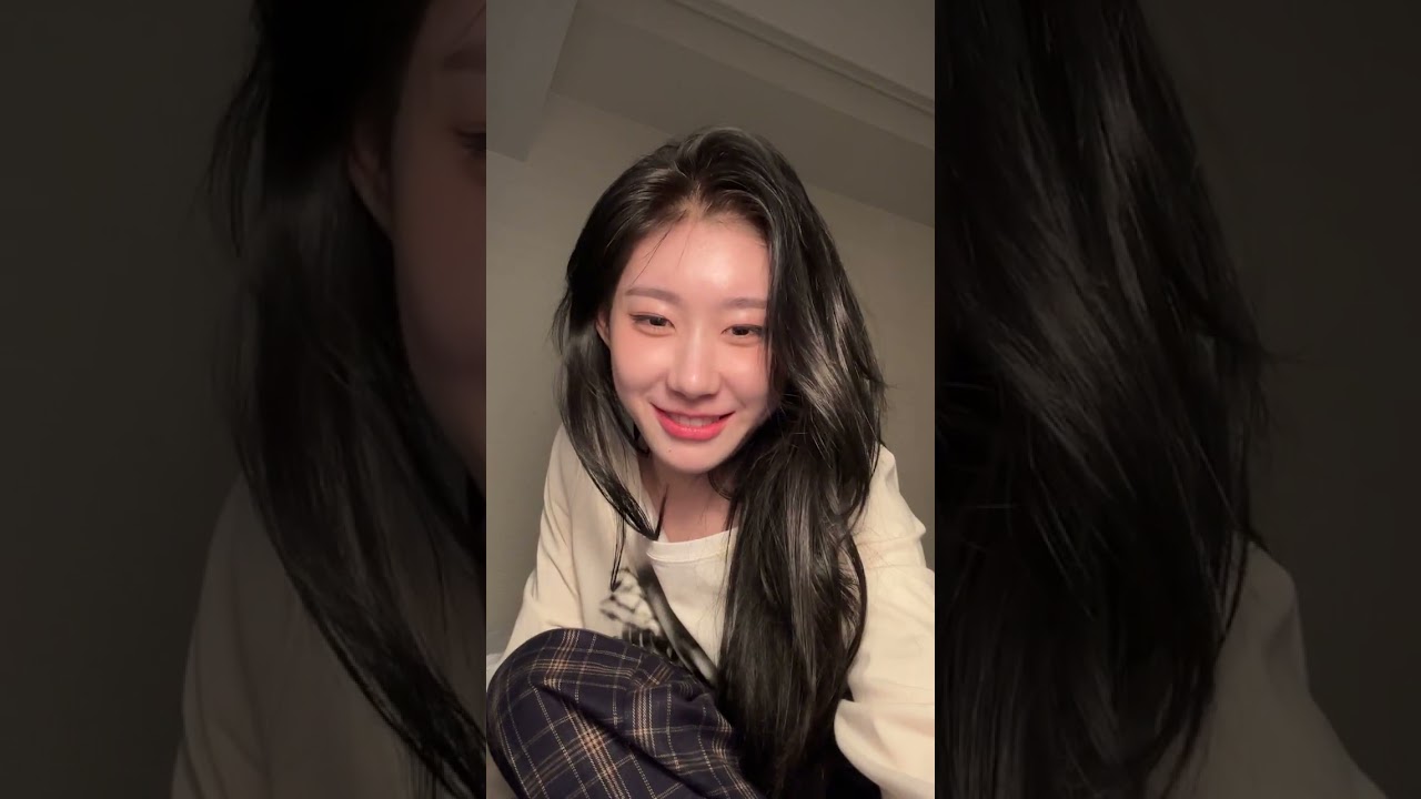 ITZY Chaeryoung Instagram Live 231013