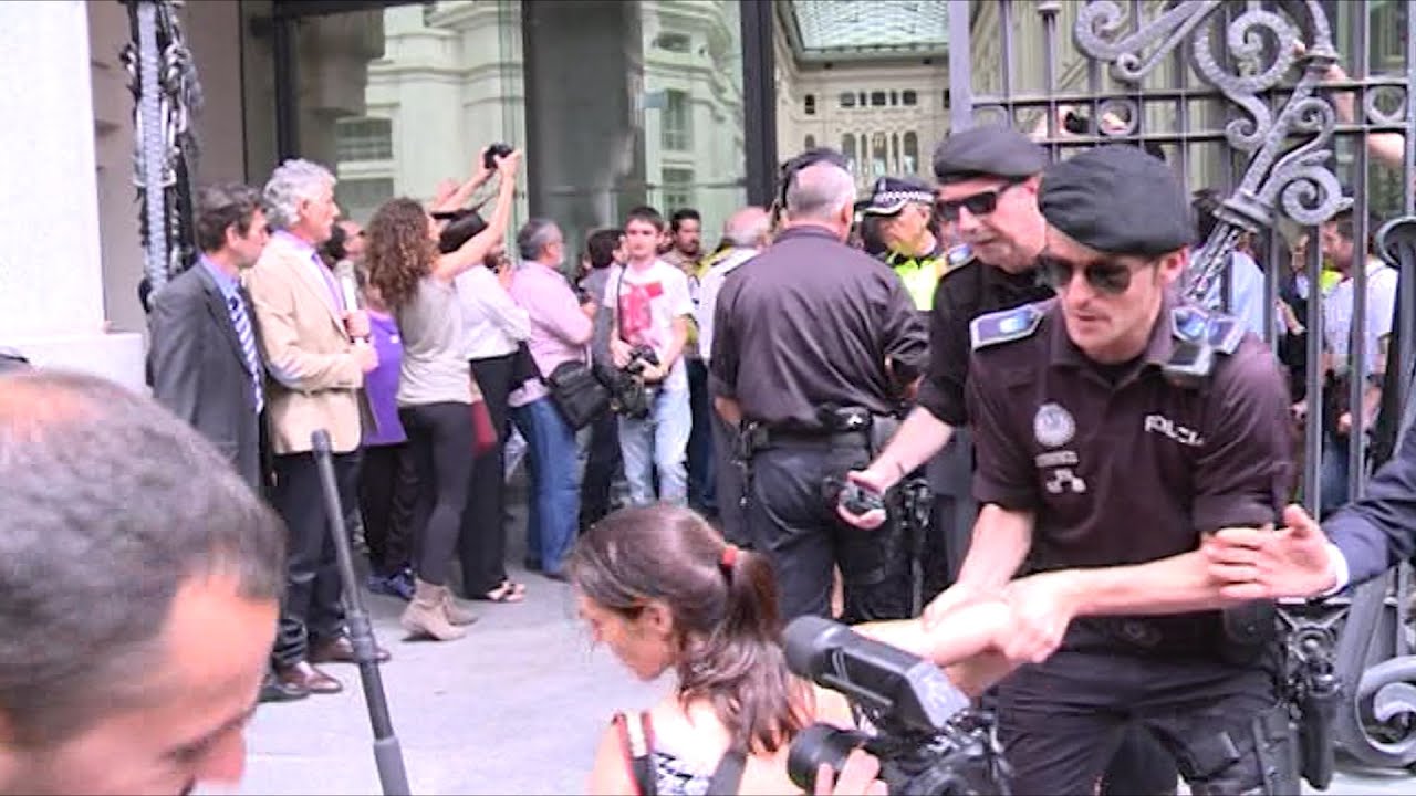Un juez ordena a Madrid restablecer la unidad antidisturbios