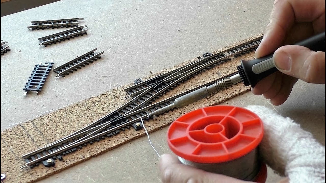 Modellbahn Spur N / 1:160 -  Teil 21 - Module Überleitstelle und Berg