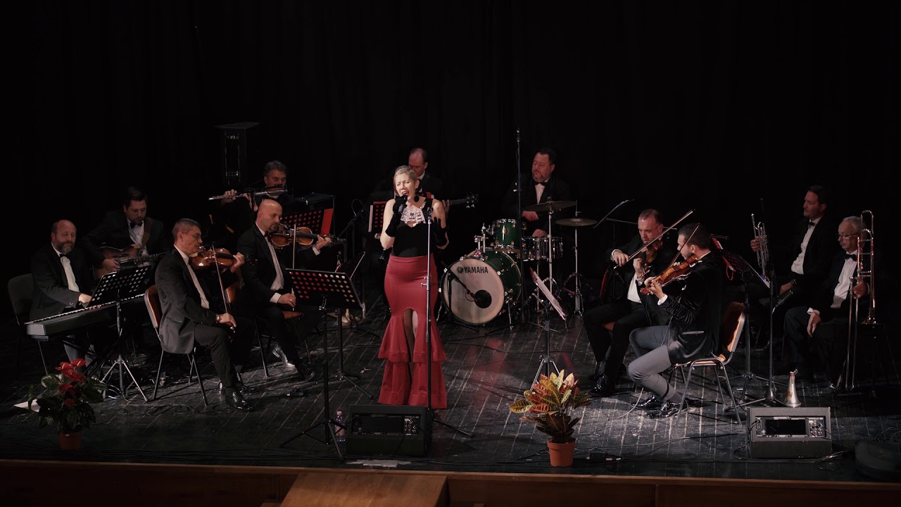 Monica Opra & Orchestra Castelanii Brasov - My way