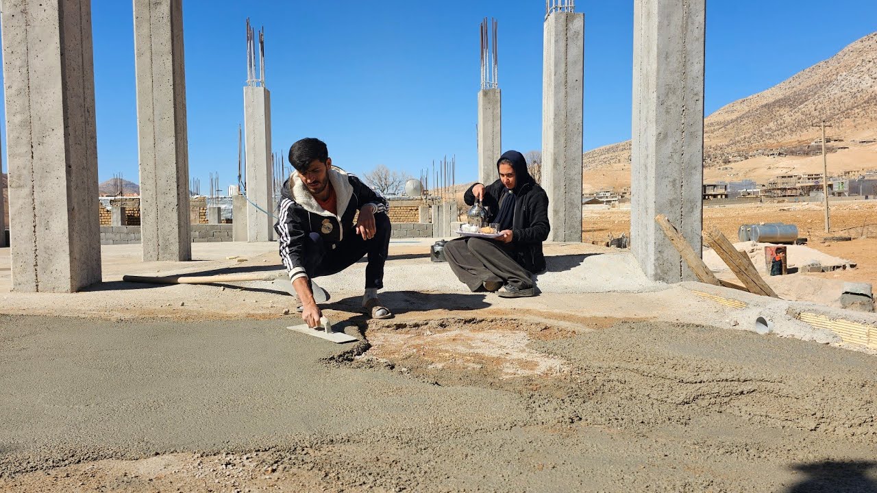 When love works miracles; Pregnant Shokoofeh helps Afshin with house renovation