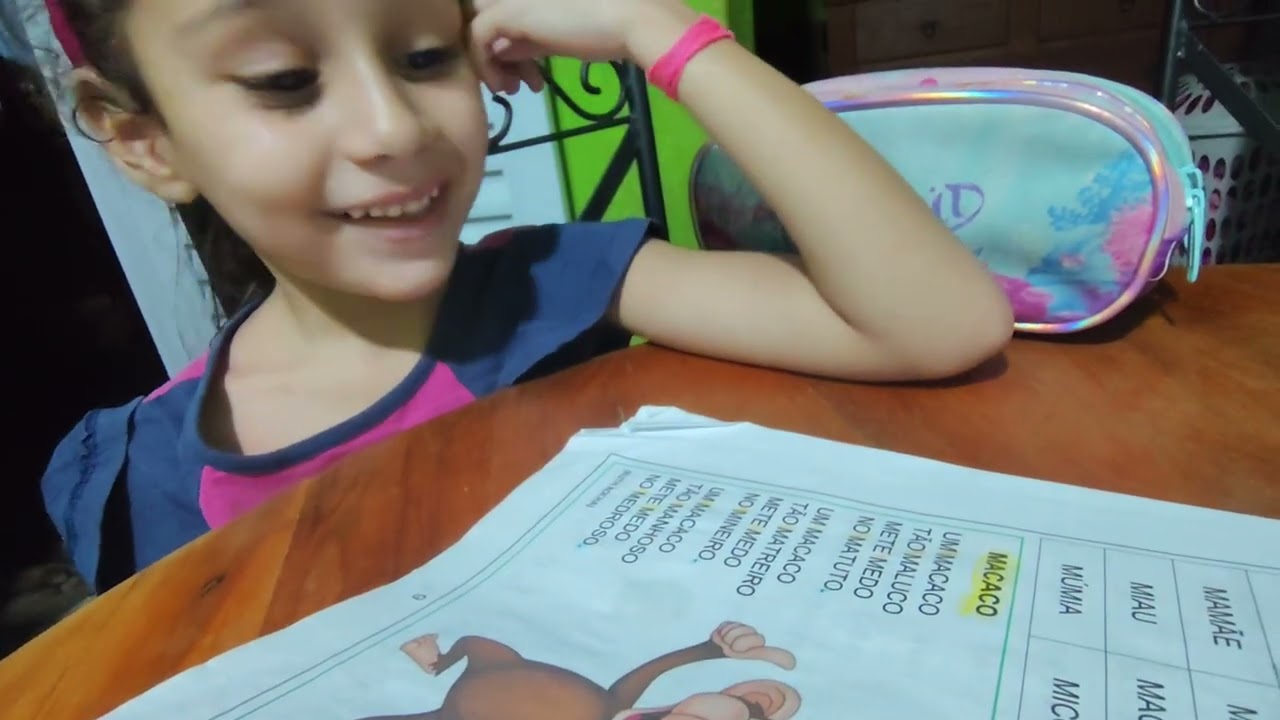 #Aléxia está lendo🙏🥰