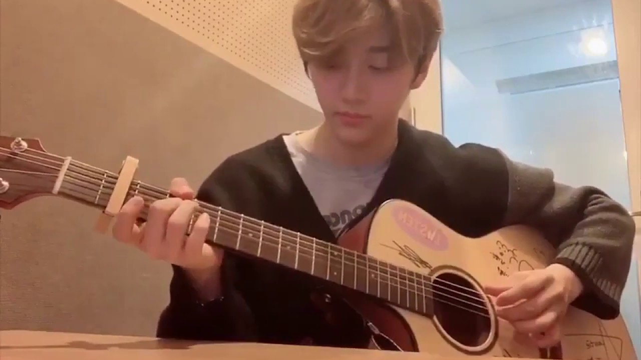 190524 Golden Child Joochan [109 - Moon(달)] Guitar Cover