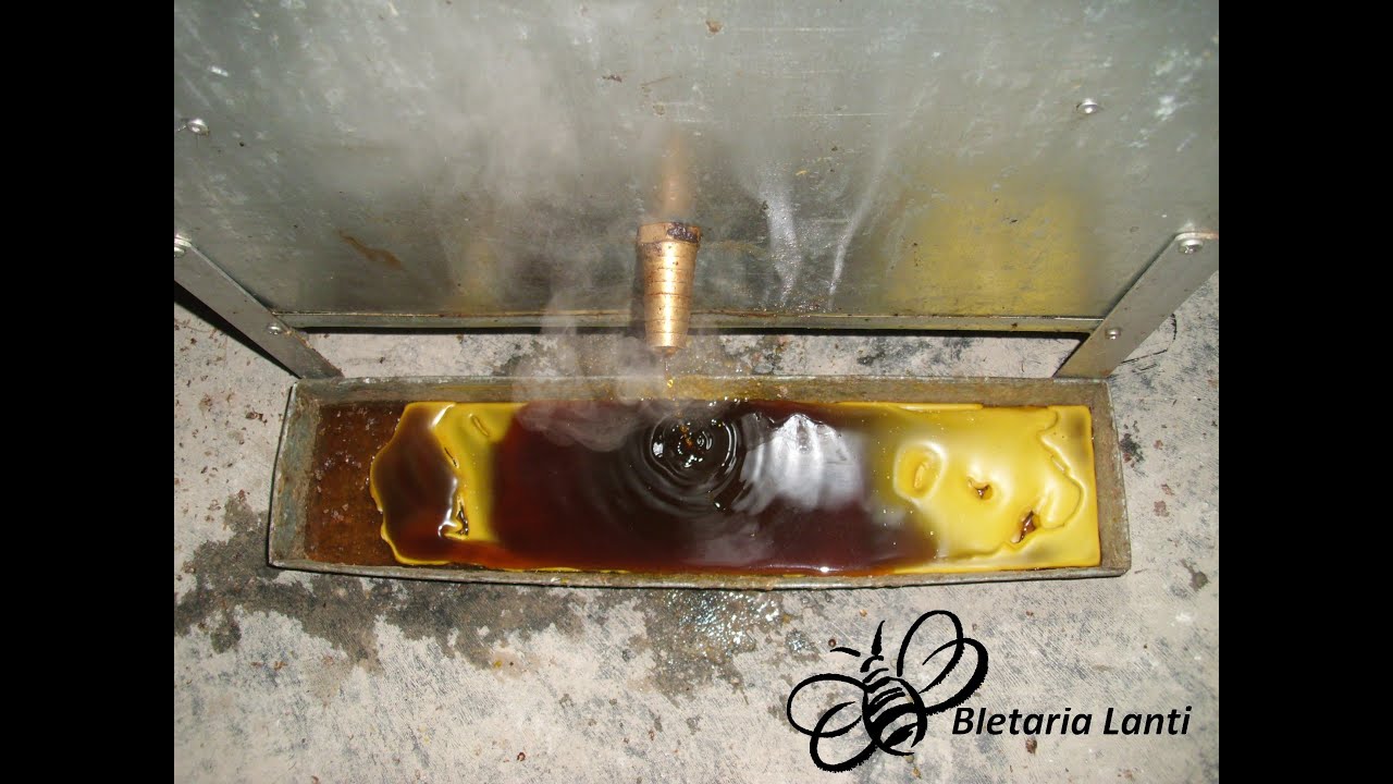 Si Te Shkrijme Dyllin e Bleteve - How to melt the beeswax