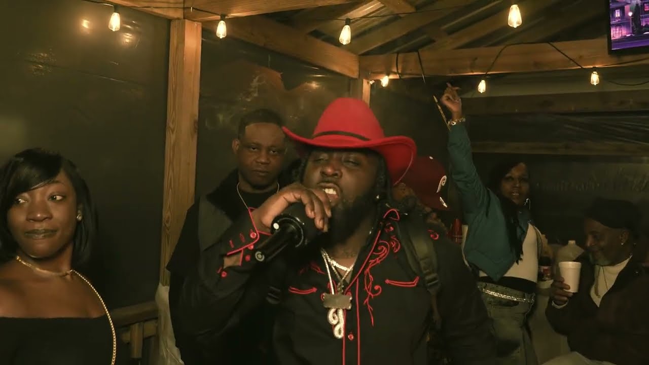 @DATRAILRIDE LIVE PERFORMANCE (LYRIC VIDEO)Jonesy Boy Feat: Masarati Mike