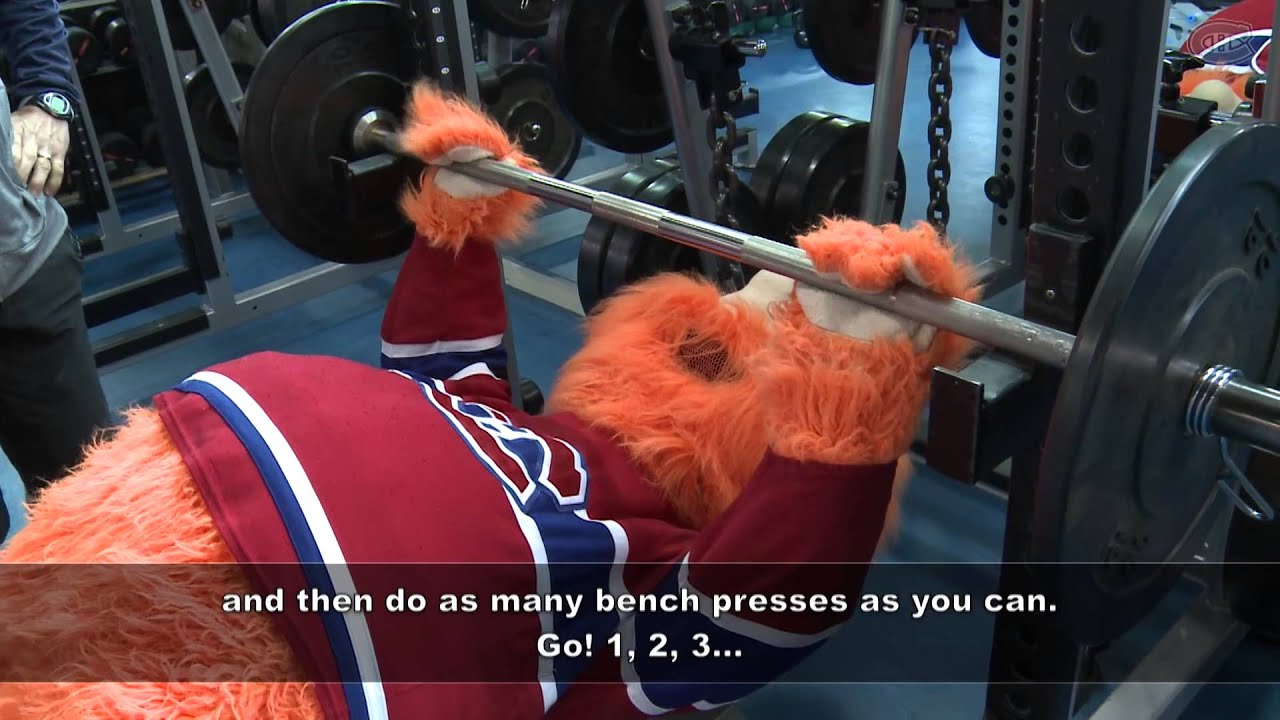 Youppi! gets physical