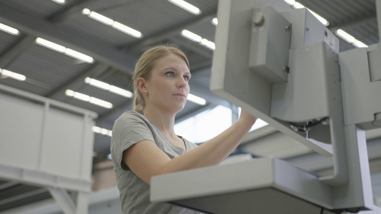 TRUMPF Laser cutting: TruLaser Series 3000 fiber –The flexible standard machine
