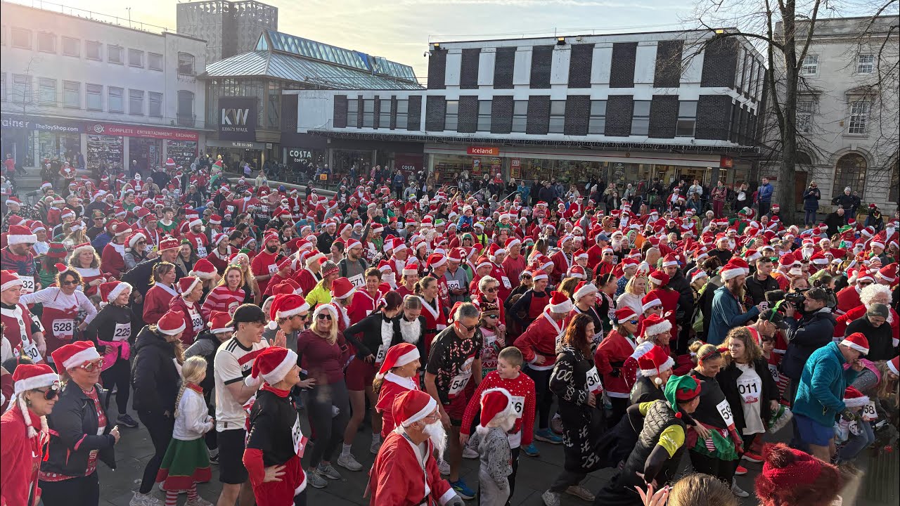 Gloucester Santa Fun Run 2025