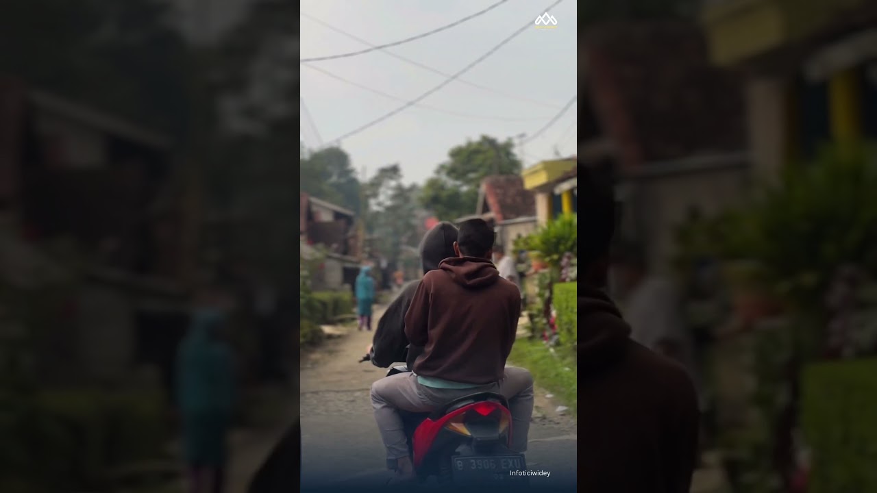 Suasana Kp Pamubusan Tenjolaya
