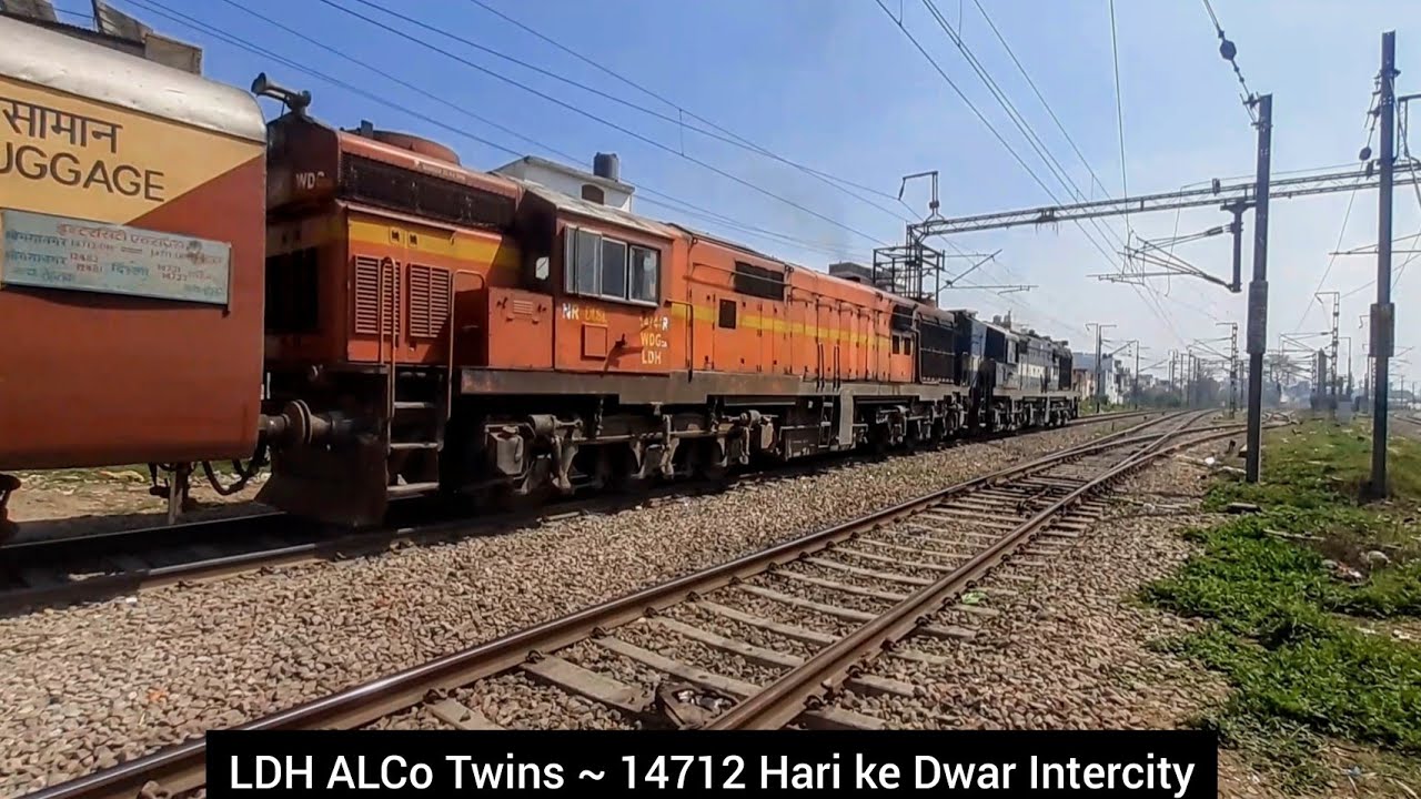 ALCo WDG-3A Twins ~ 14712 Hari ke dwar Intercity Express [Shri GangaNagar to Haridwar] Saharanpur