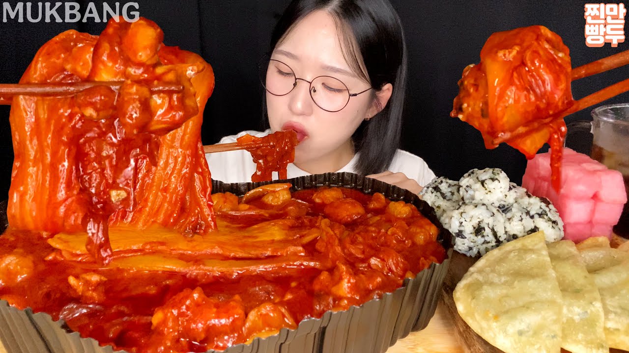 🔥Spicy Kimchi Jjimdak(braised chicken) | KOREANFOOD MUKBANG ASMR