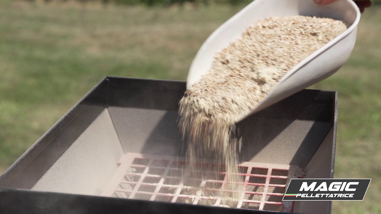 Utilizzo della Pellettatrice PTO a trattore Ceccato Olindo per produzione di pellet da riscaldamento