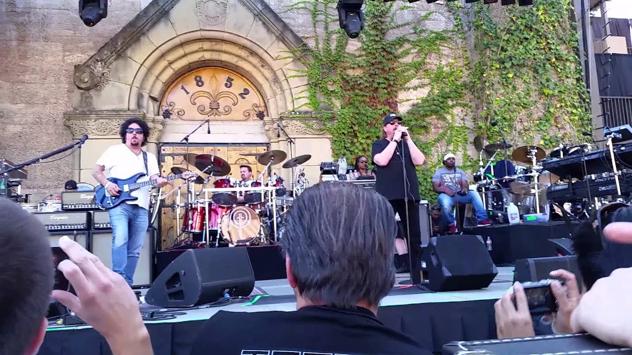 Toto sound check Saratoga California 2015