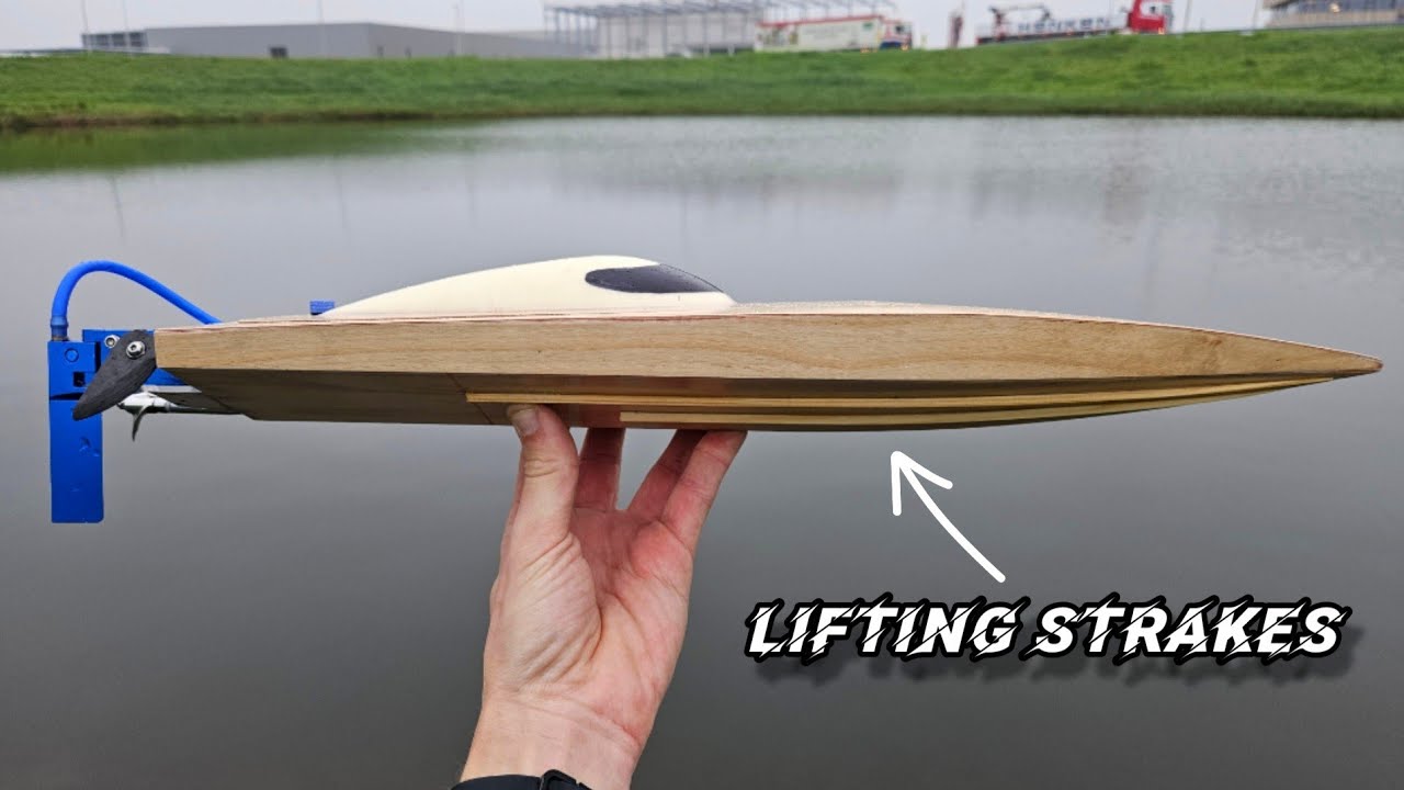 DIY RC boat: Is adding lifting strakes an improvement?