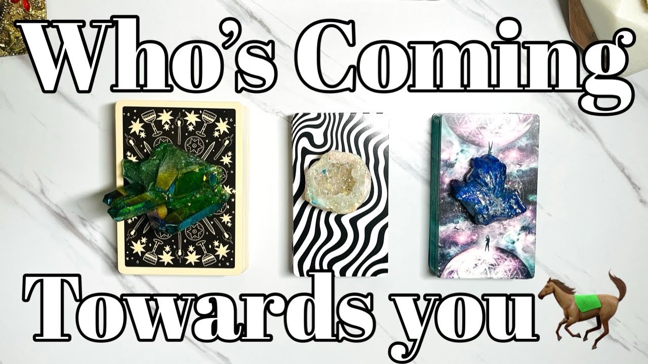 Who's Coming Towards You👀🐎🧲Pick a Card Love Tarot Reading✨