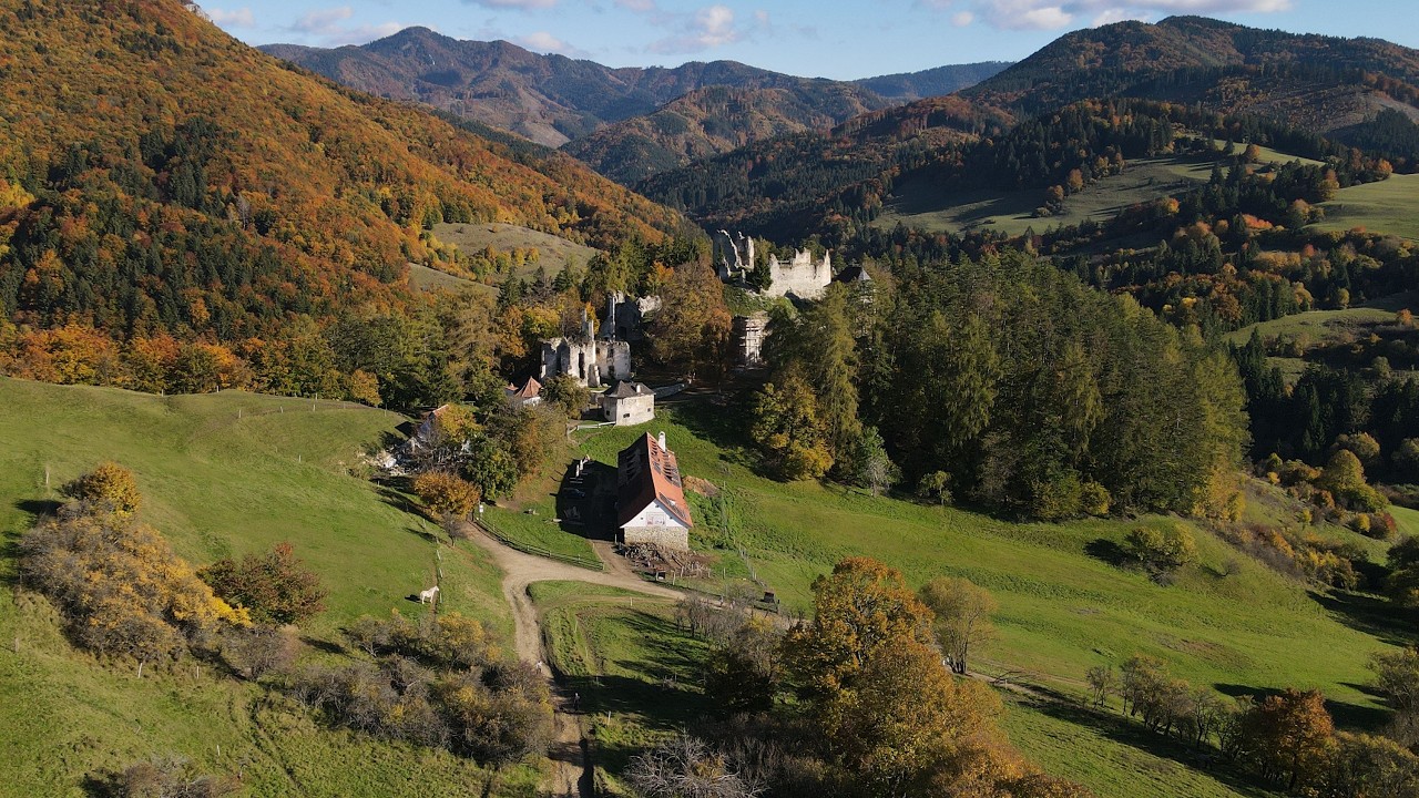 Hrad Sklabiňa 10/2025