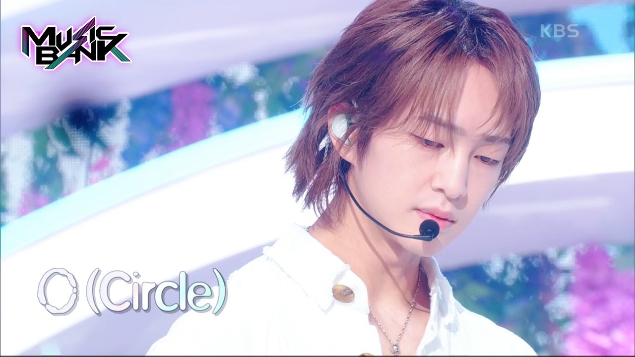 O (Circle) - ONEW [Music Bank] | KBS WORLD TV 230317