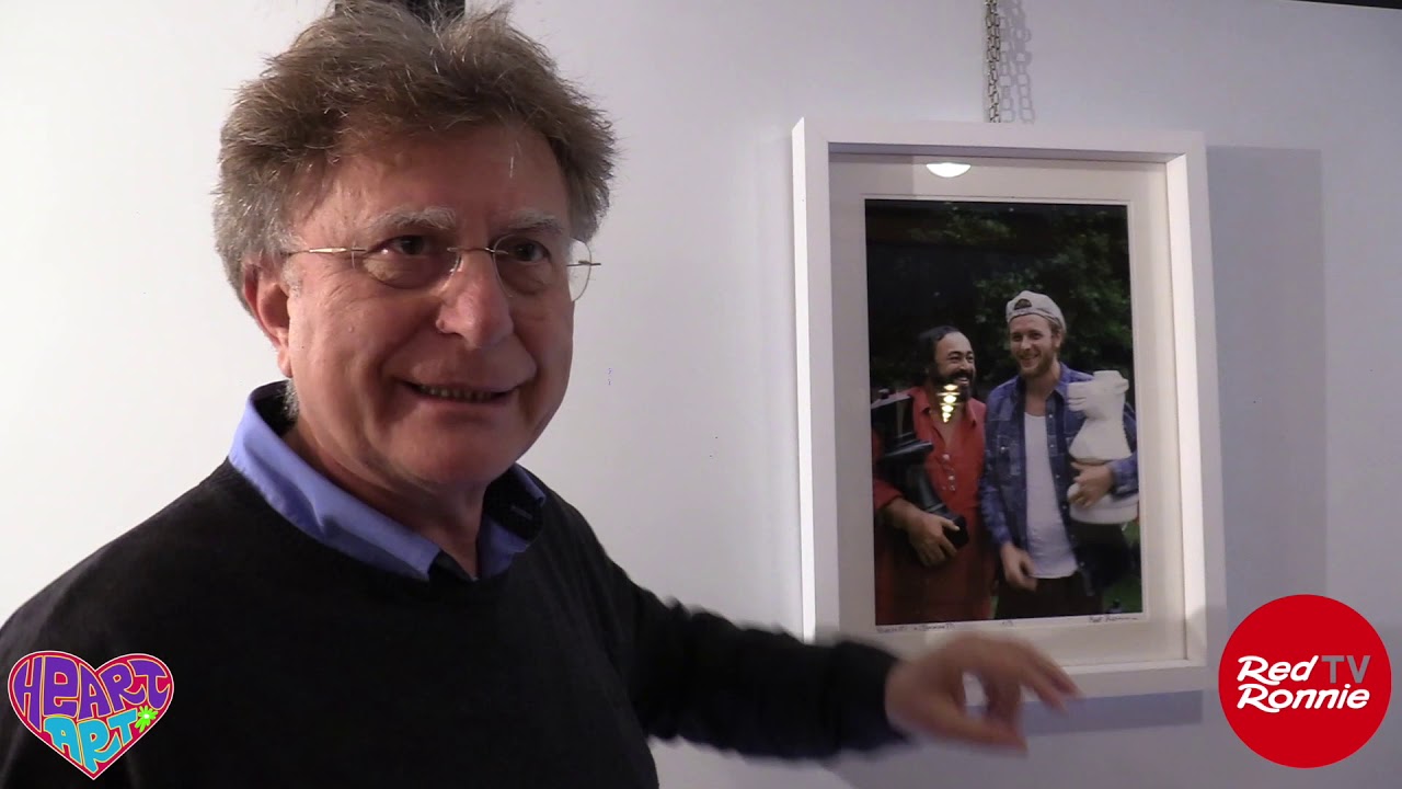 Red Ronnie racconta RED CARPET, mostra sue foto al Teatro Ariston di Sanremo 18.12.19