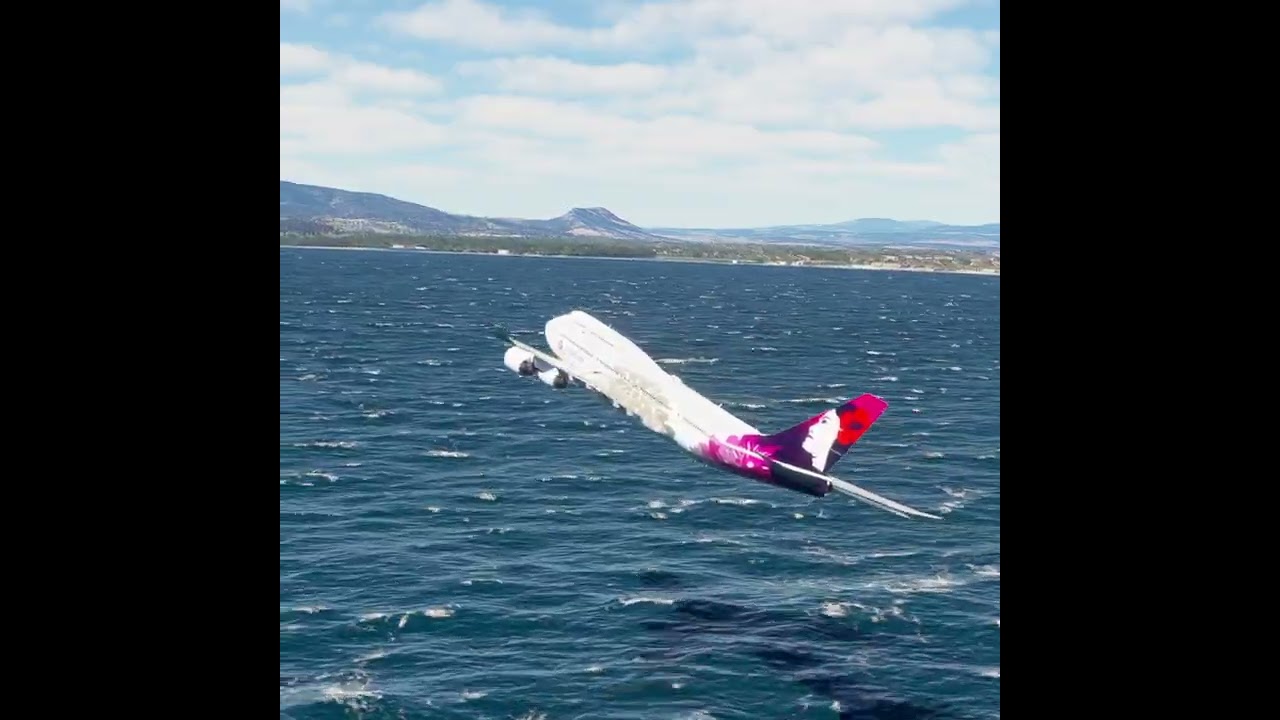 impossible plane landing!!! but fun to watch EP294