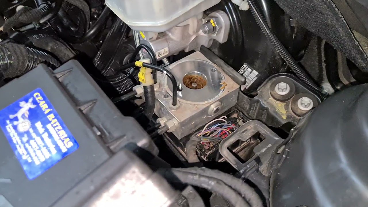Cruze falha no abs código C0110 motor da bomba falha de função