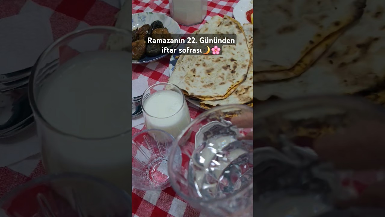 Hayırlı iftarlar 🌙🌸 #ramadan #ramazanayı #food #iftar #iftarsofrası #youtubeshorts #shorts