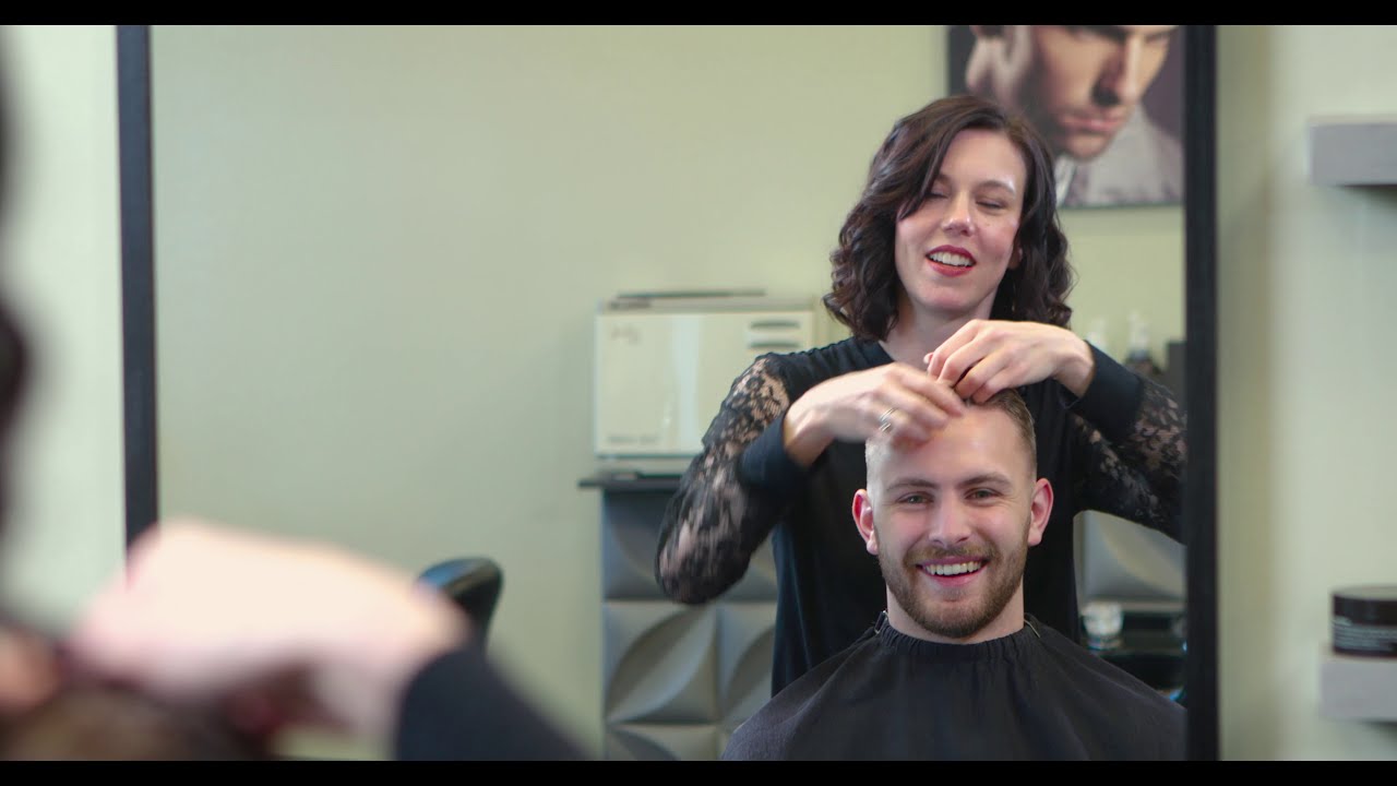 Short men's fade with clipper