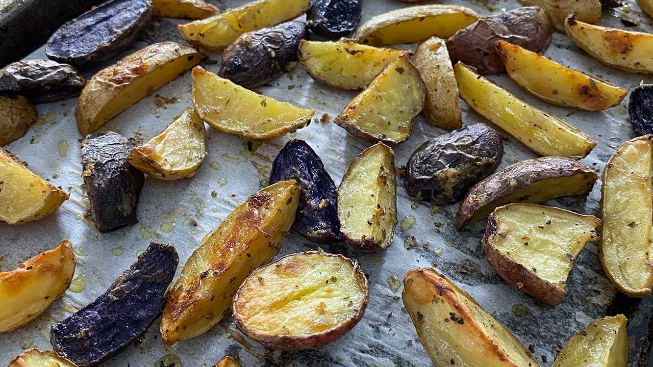 Garlic Roasted Fingerling Potatoes