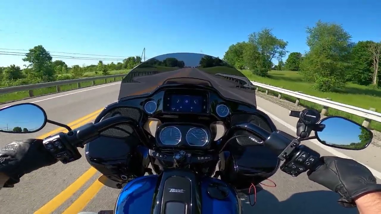 2022 Reef Blue Road Glide Special M8 114 Late Spring Ride Engine Sound Only