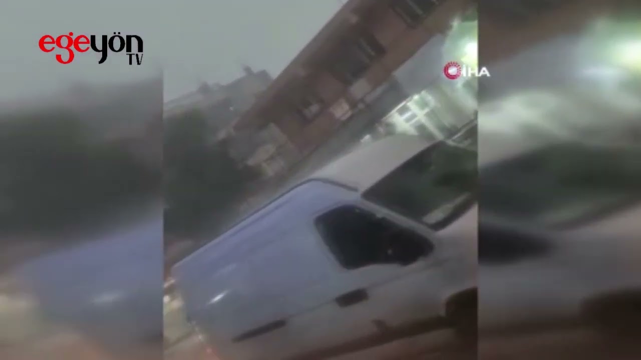 Sağanak ve fırtına İzmir’i kilitledi