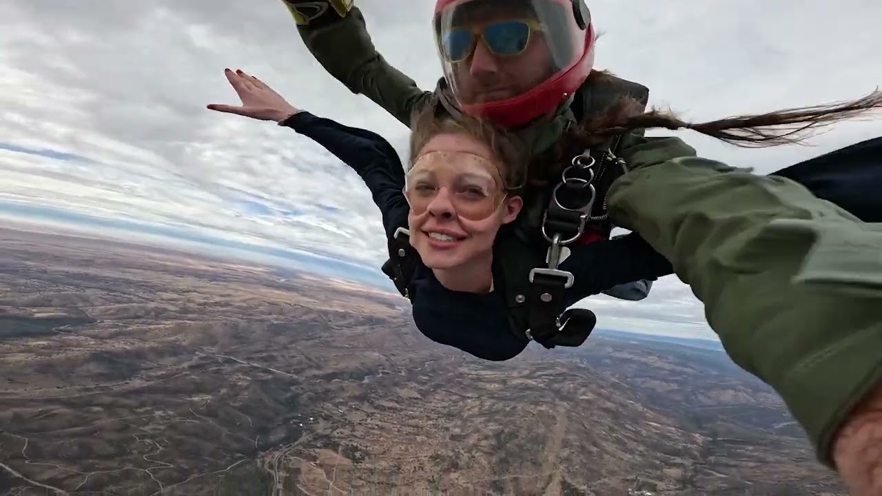 Peyton Goes Skydiving At Skydive Yosemite!