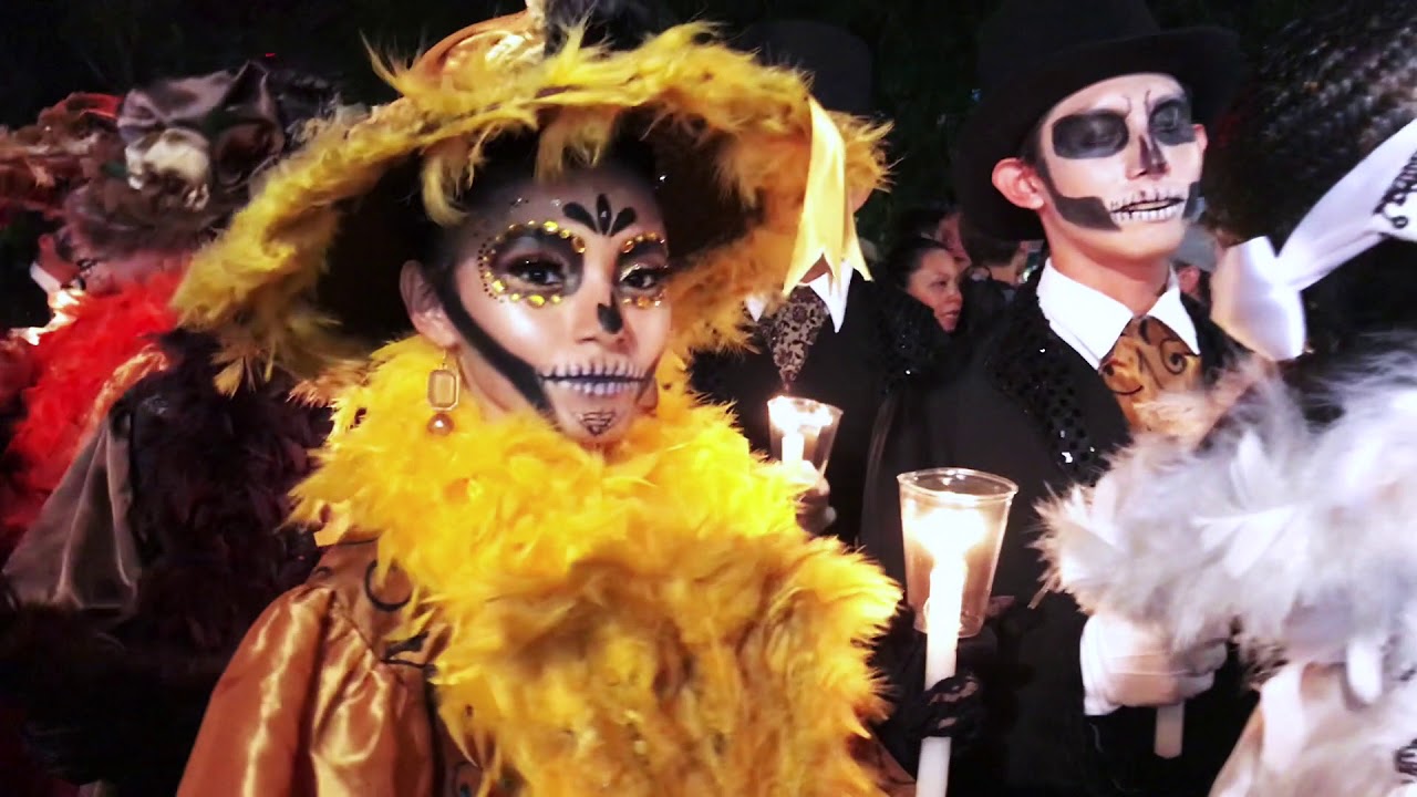 2018-10 Day of the Dead Catrina and Dancing