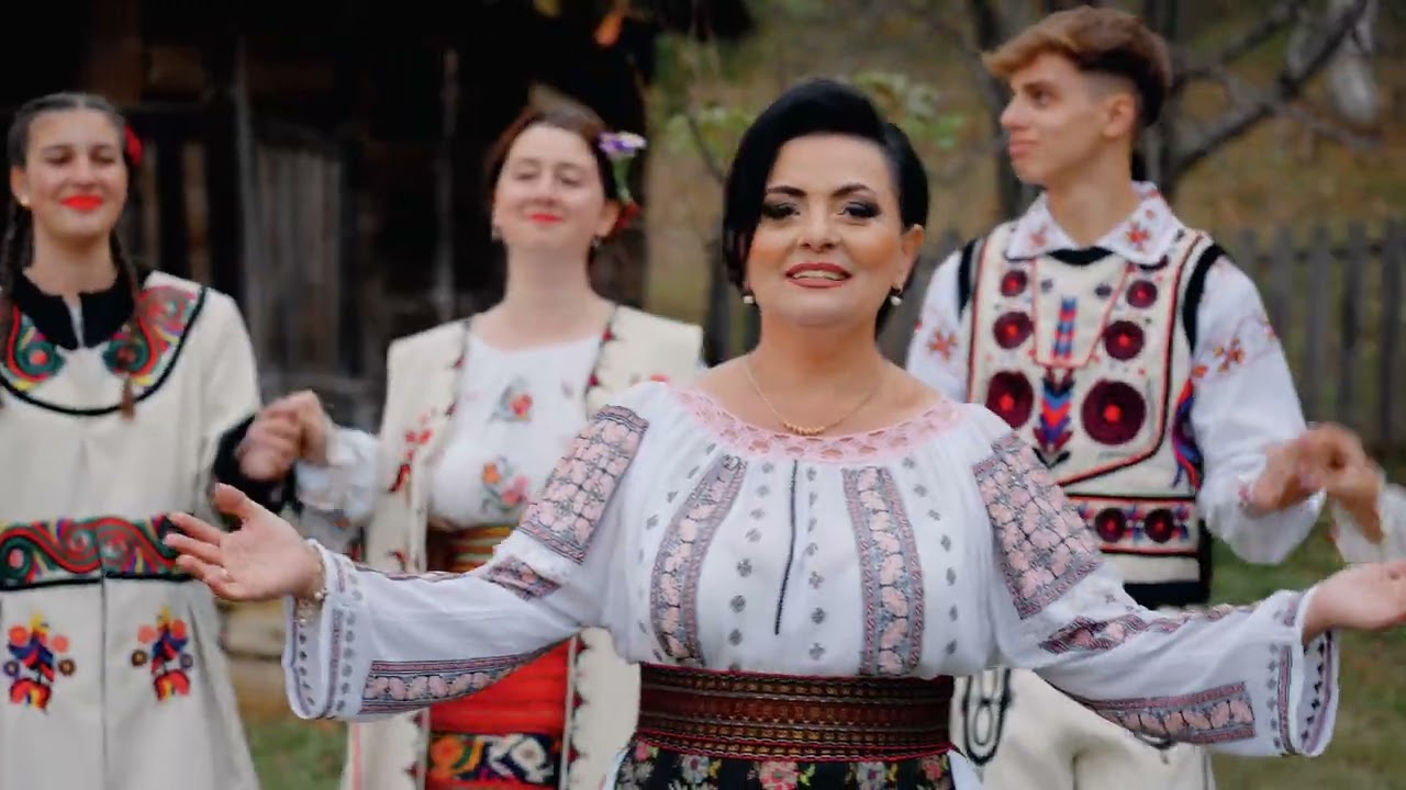 Maria Ghinea - De trei ori pe zi ma schimb | Official Video