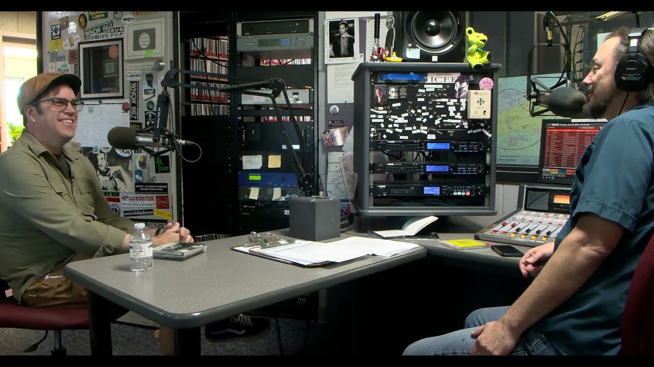Guest DJ Session with Aaron Burdett
