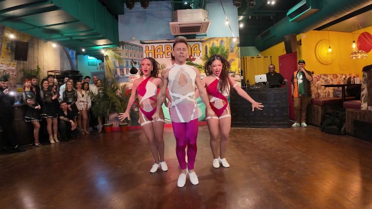 Grupo Esencia Competition Team:  Cuchi Cuchi by Prince Royce at London Sensual Days, January 2024
